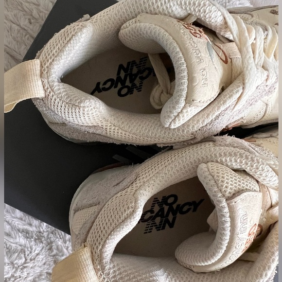 New Balance 650 x No Vacancy Inn - Picture 9 of 9